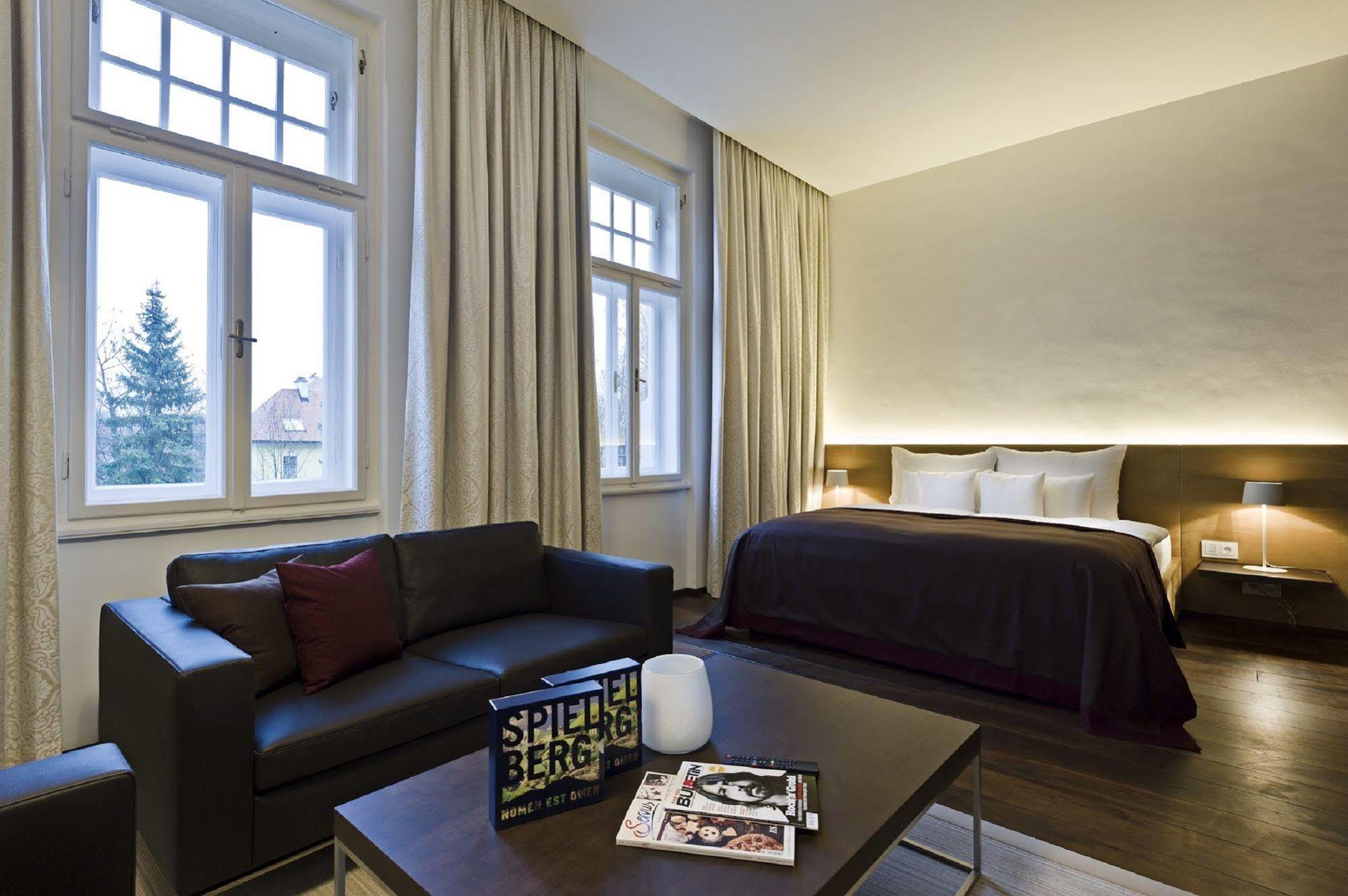 Tauroa Steirerschloessl Hotel Zeltweg Kültér fotó